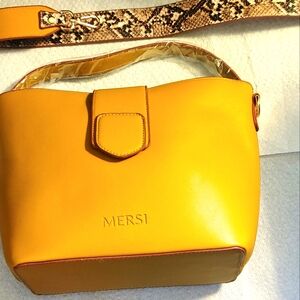 Vegan leather handbag- mustard yellow color, NWOT